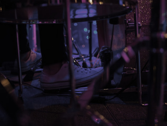 Jeu de grosse caisse à la batterie - gros plan